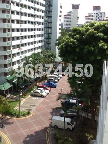 Jurong East Street 32 thumbnail photo